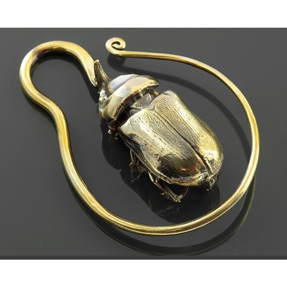 New PAIR 6g/8g Brass Ear Weights Scarab Beetle Wax Cast Tribal Sealed BAF Hanger - Picture 2 of 7